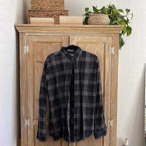 Lightly worn mens EXPRESS dress shirt